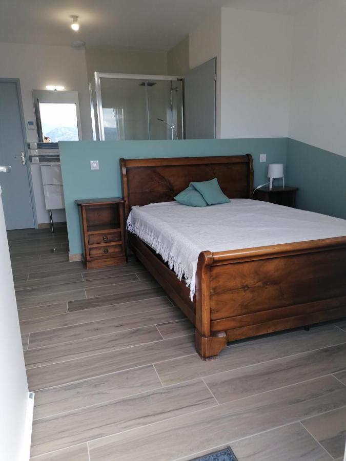 Chambre Vue Lac Av Piscine Prunières Εξωτερικό φωτογραφία